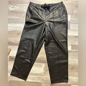 Simply Vera Vera Wang Black Cropped Faux Leather Pants Size Large